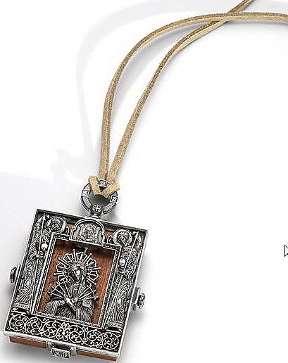 Икона автомобильная Божья Матерь Семистрельная