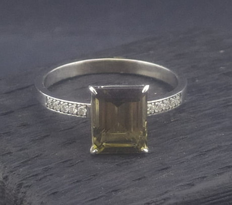 Кольцо с турмалином и бриллиантами
